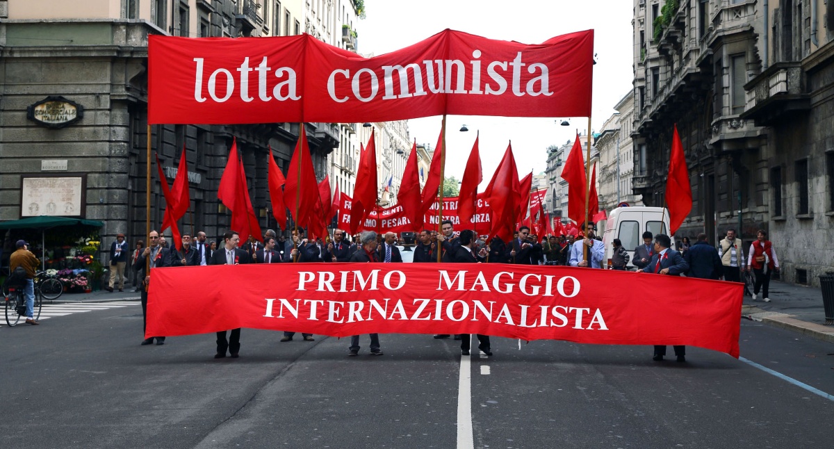 Milano, manifestazione del 1° maggio 2013, assembramento del corteo ai Bastioni di Porta Venezia